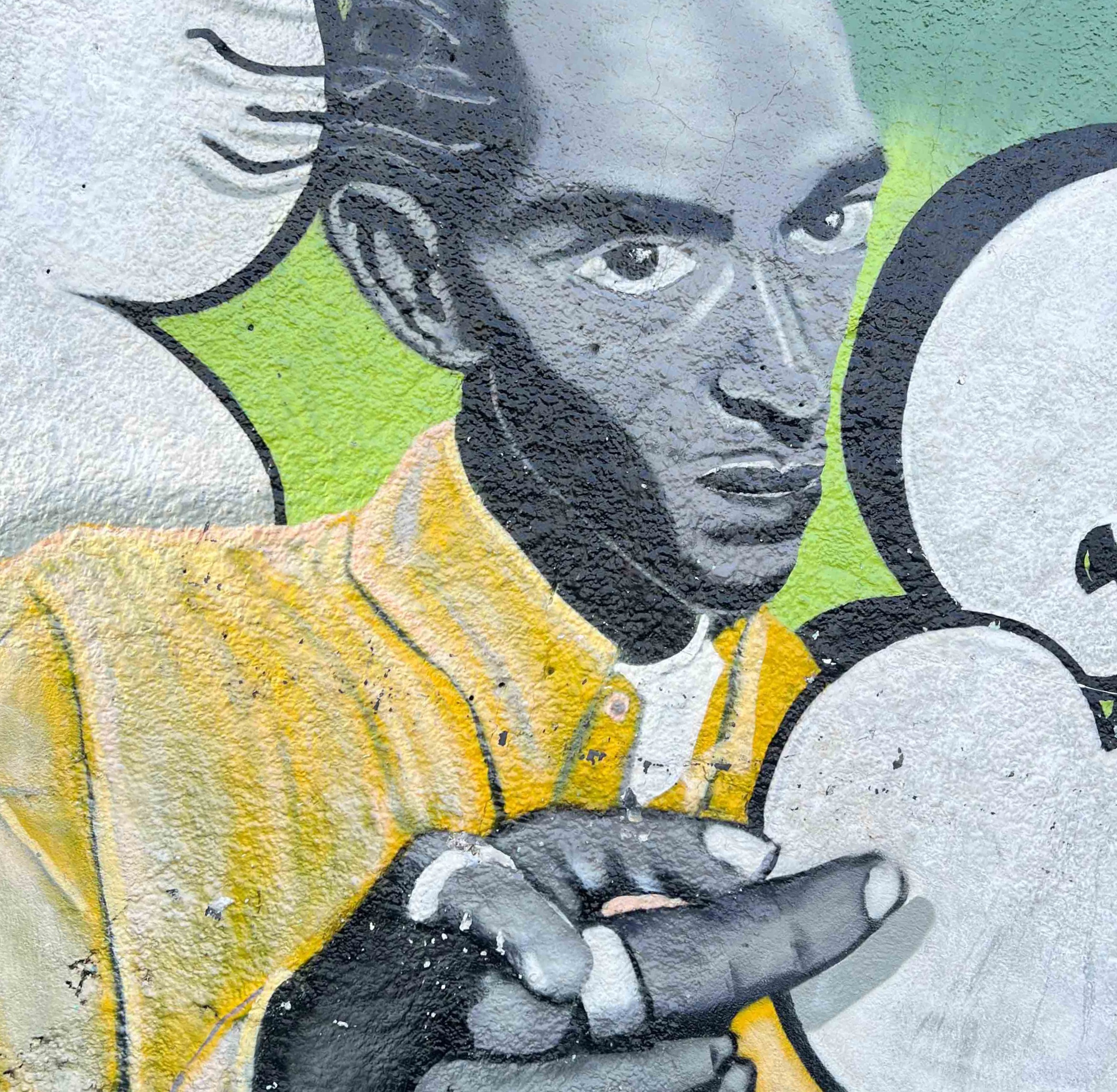 Projeto social-cultural está mudando a cara da maior comunidade de Minas Gerais